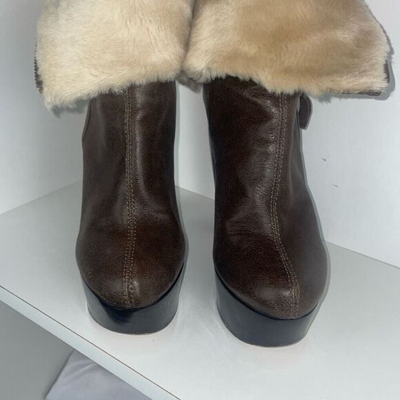 Alice and Olivia Curved Heel Platform Shearling Boots 39.5 - Picture 7 of 14